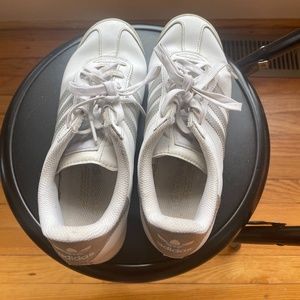 Adidas Women's Grand Court Size 7 White and Silver